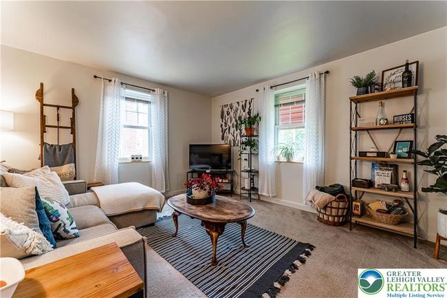 1 - 718 15 Th Ave, Condo with 2 bedrooms, 1 bathrooms and null parking in BETHLEHEM PA | Image 4