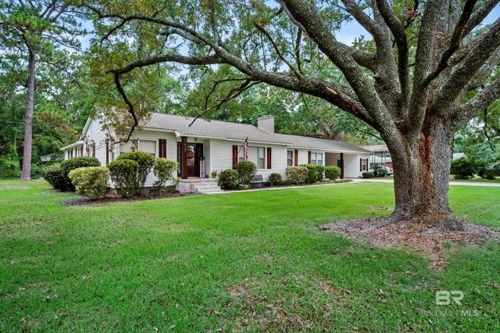 1101 Mcmillan Ave, Bay Minette, AL, 36507-3524 | Card Image