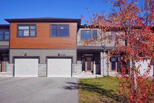 211 Clonrush Way, Kanata, ON, K2T0P7 | Card Image