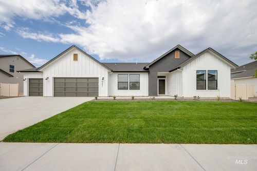 3884 W Piscina Dr, Meridian, ID, 83642-1545 | Card Image