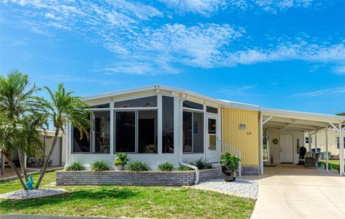 60 S Easter Island Cir, ENGLEWOOD, FL, 34223-6211 | Card Image