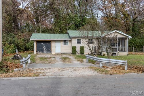 233 N Park Manor Blvd, Lebanon, MO, 65536-3651 | Card Image