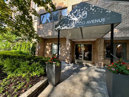 325-60 Homewood Avenue, Toronto, ON, M4Y2X4 | Card Image