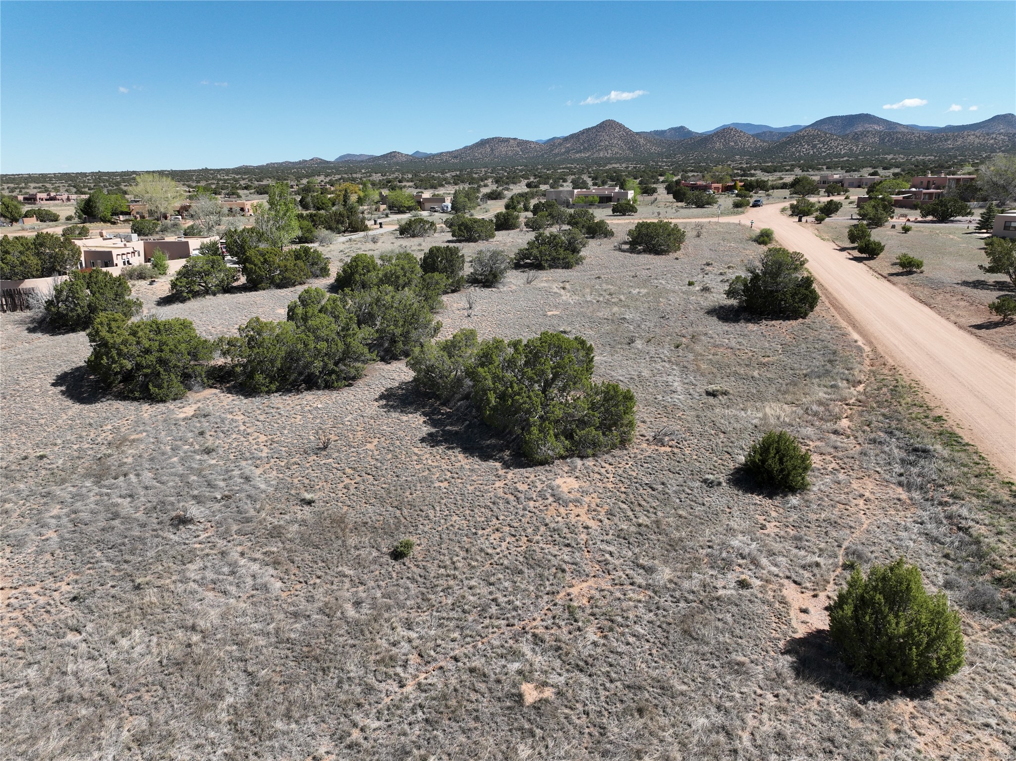 Dovela Ct, Santa Fe, NM 87508