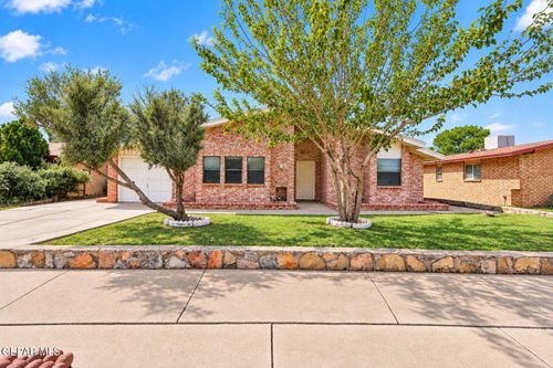 3221 Wayside St, El Paso, TX, 79936-1918 | Card Image