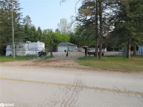 8240 Main St, Lisle, ON, L0M1M0 | Card Image