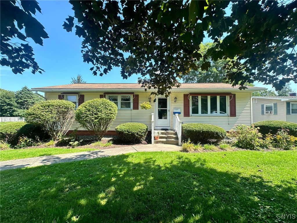 Oxford Rd, New Hartford, NY 13413