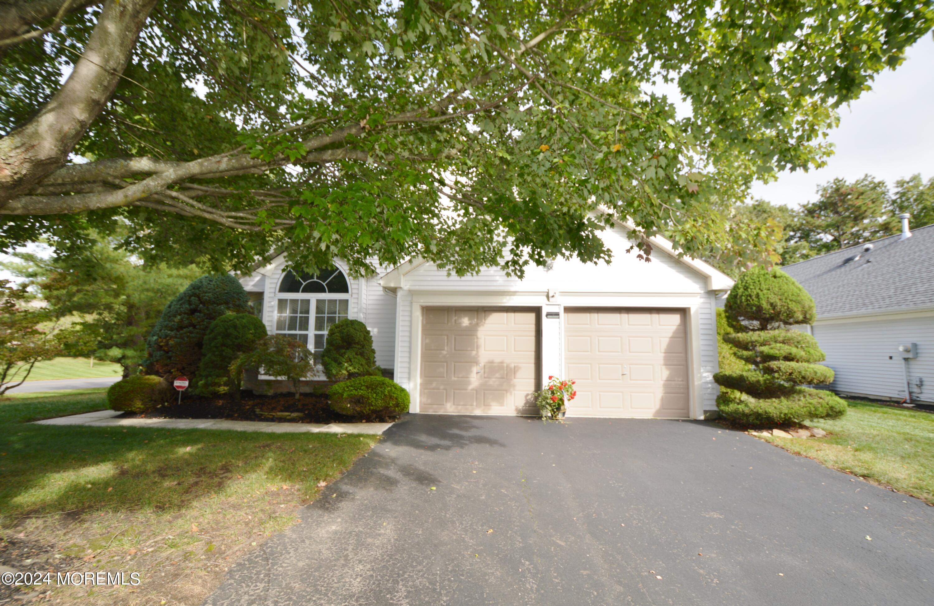 Lenox St, Toms River, NJ 08755