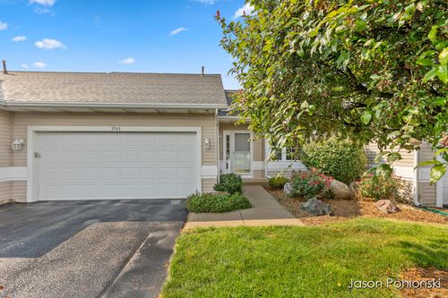 5743 Wineberry Ln Sw, Wyoming, MI, 49418-9390 | Card Image
