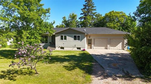 225 2nd Ave N, Swan River, MB, R0L1Z0 | Card Image
