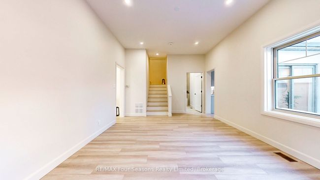 147 2 Nd St, House other with 3 bedrooms, 2 bathrooms and 2 parking in Collingwood ON | Image 7