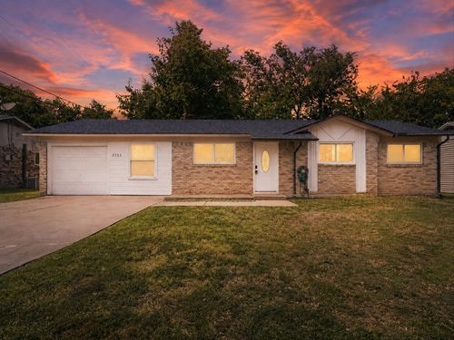 5733 Hanson Dr, Watauga, TX, 76148-3434 | Card Image