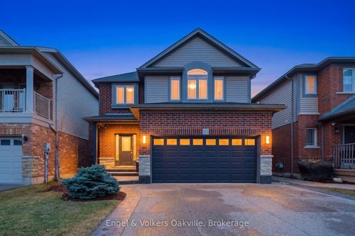 115 Pumpkin Pass, Binbrook, ON, L0R1C0 | Card Image