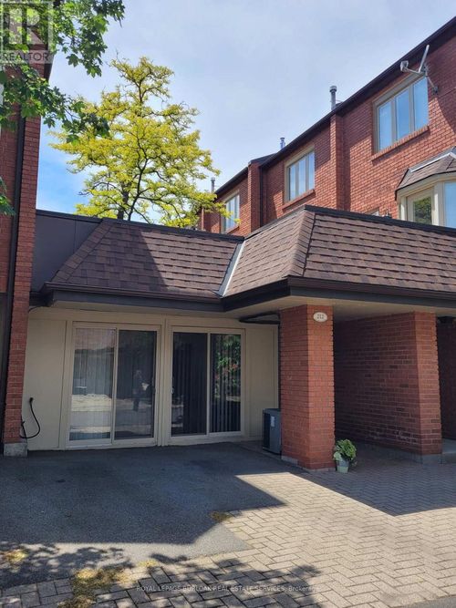 212-895 Maple Avenue, Burlington (Brant), ON, L7S2H7 | Card Image