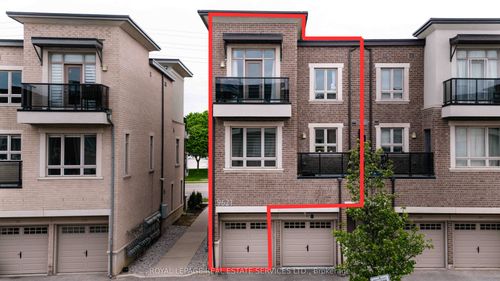 13-9621 Jane St, Vaughan, ON, L6A4G5 | Card Image