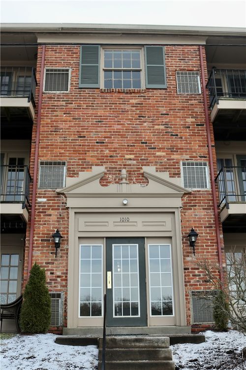 apt-c-1010 Margarite Dr, Pittsburgh, PA, 15216-1065 | Card Image