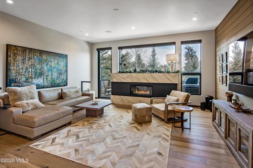 11c-38359 Highway 6, Avon, CO, 81620-5563 | Card Image