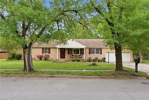 1105 Cogliandro Dr, Chesapeake, VA, 23320-2907 | Card Image