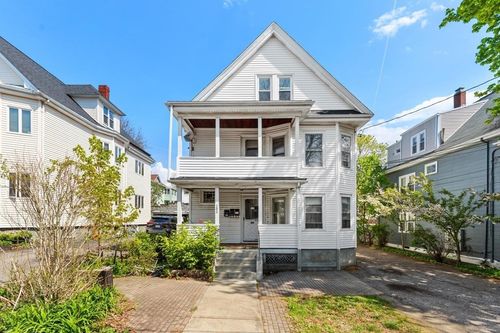 152 Spruce St, Watertown, MA, 02472 | Card Image