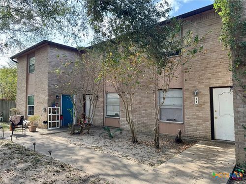 131 Regency Ave, Victoria, TX, 77904-2499 | Card Image