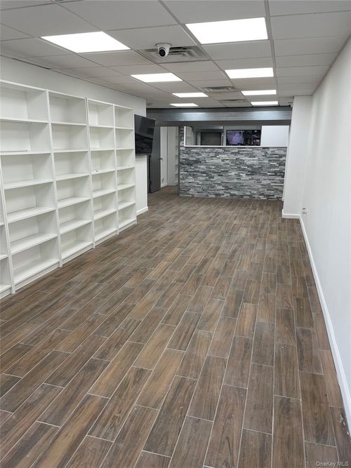 1st-fl-104 Jamaica Ave, Richmond Hill, NY, 11418-2011 | Card Image