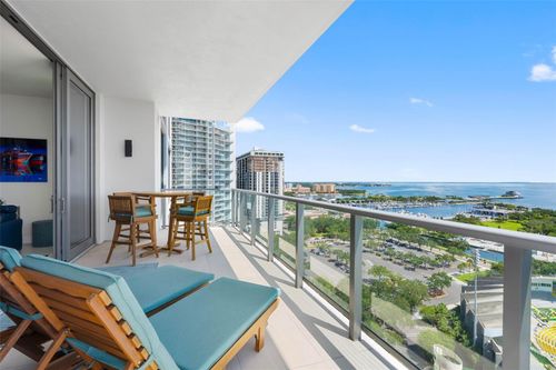 1902-301 1st St S, St Petersburg, FL, 33701-4774 | Card Image