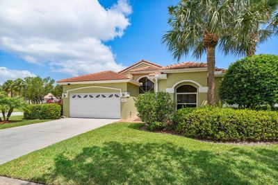 3311 Fairway Oaks Trail, House other with 3 bedrooms, 2 bathrooms and null parking in Stuart FL | Image 1