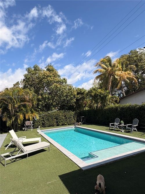 12125 Ne 2nd Ave, North Miami, FL, 33161-5313 | Card Image