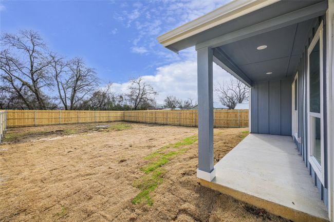 109 S Fir St, House other with 3 bedrooms, 2 bathrooms and null parking in Celeste TX | Image 4