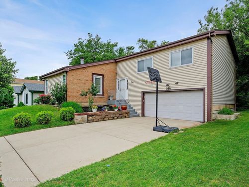 290 Loveland Dr, Glendale Heights, IL, 60139-2148 | Card Image