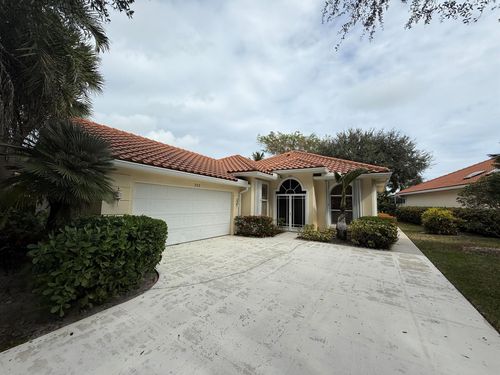 222 E Tall Oaks Cir, Palm Beach Gardens, FL, 33410-4448 | Card Image
