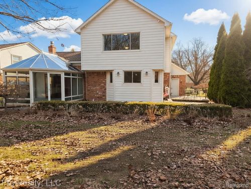 14925 Plymouth Xing, Plymouth, MI, 48170-2588 | Card Image