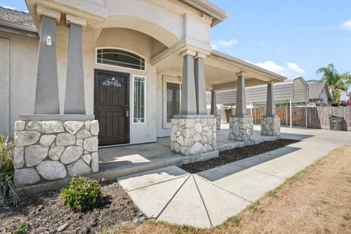 6736 Metcalf Way, Hughson, CA, 95326-9149 | Card Image