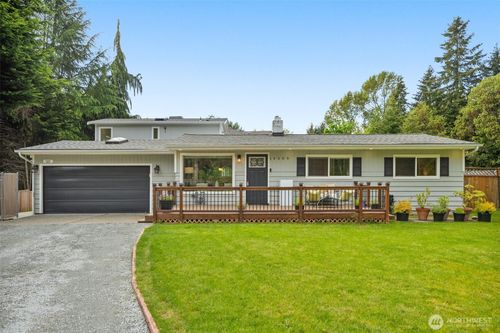 14009 13th Ave Sw, Burien, WA, 98166-1064 | Card Image