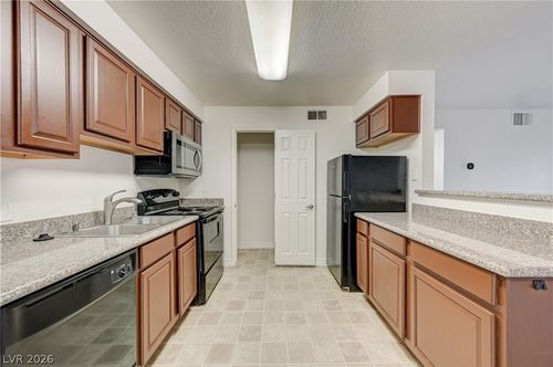 248-2606 S Durango Dr, Las Vegas, NV, 89117-2650 | Card Image