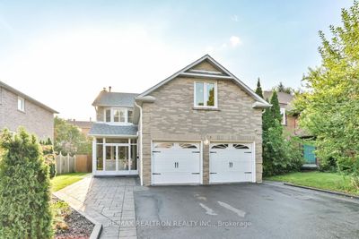 558 Village Pky, House other with 4 bedrooms, 4 bathrooms and 4 parking in Unionville ON | Image 2