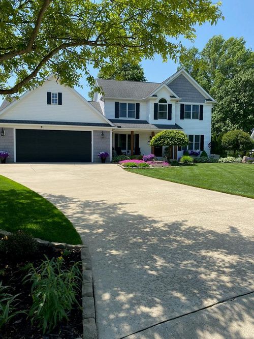29 Stony Brook Ln, Wakeman, OH, 44889-8800 | Card Image
