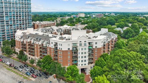 apt-617-300 W 5th St, Charlotte, NC, 28202-1645 | Card Image