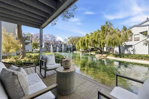 971-905 W Middlefield Rd, Mountain View, CA, 94043-3204 | Card Image