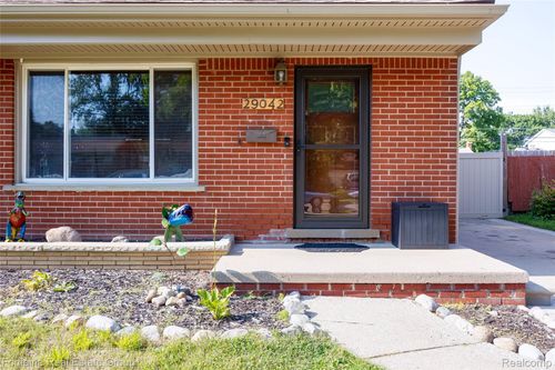 29042 Grandon St, Livonia, MI, 48150-4080 | Card Image