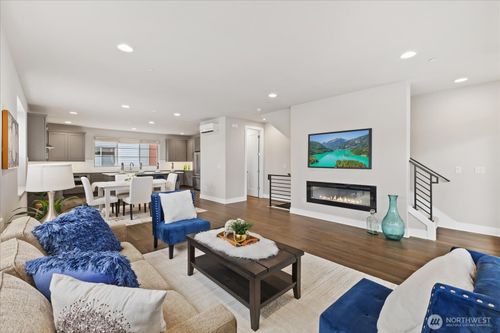 4-11522 117th Ln Ne, Kirkland, WA, 98034-5282 | Card Image
