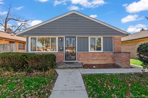 3304 Wilcox Ave, Bellwood, IL, 60104-2169 | Card Image