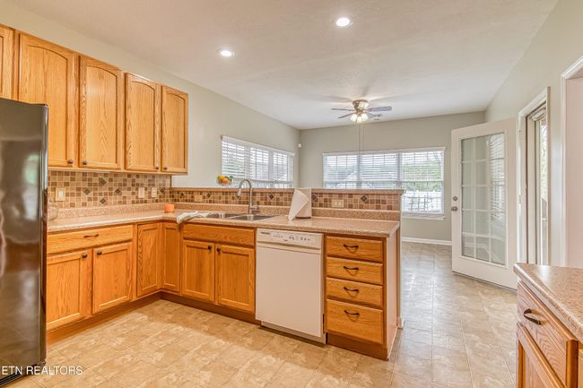 1707 Maremont Rd, House other with 3 bedrooms, 2 bathrooms and 2 parking in Knoxville TN | Image 11