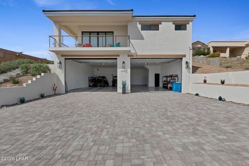 2811 Arabian Dr, Lake Havasu City, AZ, 86404-2124 | Card Image