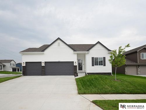 11312 Horizon Cir, Papillion, NE, 68046-5580 | Card Image