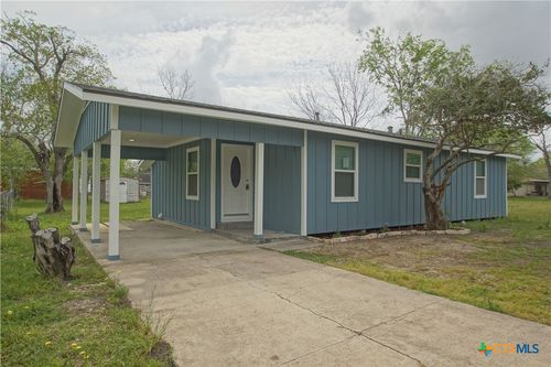 1106 Harvey Ln, Victoria, TX, 77901-7310 | Card Image