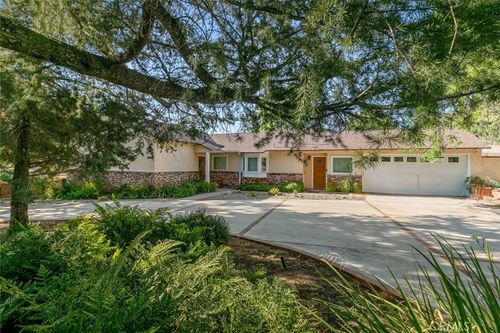 7145 Hillrose St, Tujunga, CA, 91042-1323 | Card Image