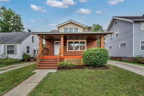 4411 Oak Park Ave, Cleveland, OH, 44109-5130 | Card Image