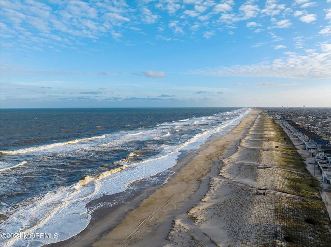 3309 Moonrise Ln, House other with 3 bedrooms, 2 bathrooms and null parking in Lavallette NJ | Image 57