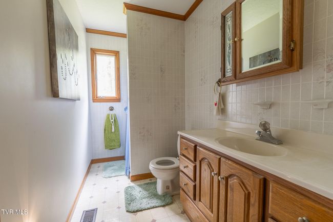 9734 Palmetto Rd, House other with 3 bedrooms, 2 bathrooms and null parking in Wise VA | Image 18